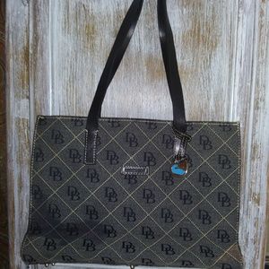 Vintage Dooney & Bourke handbag